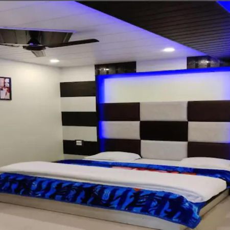Oak Wood Homestay Banikhet Dalhousie Kültér fotó