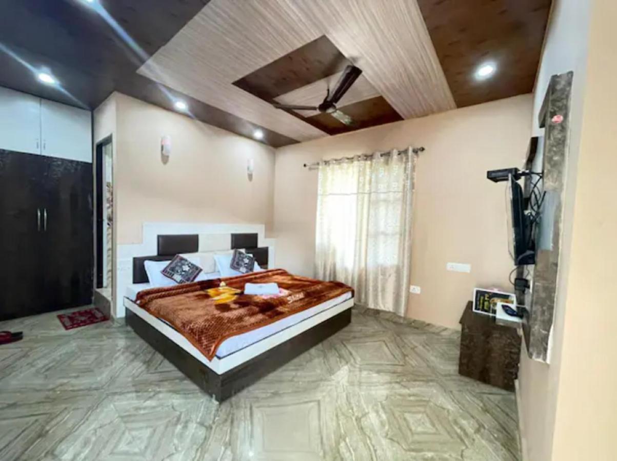Oak Wood Homestay Banikhet Dalhousie Kültér fotó