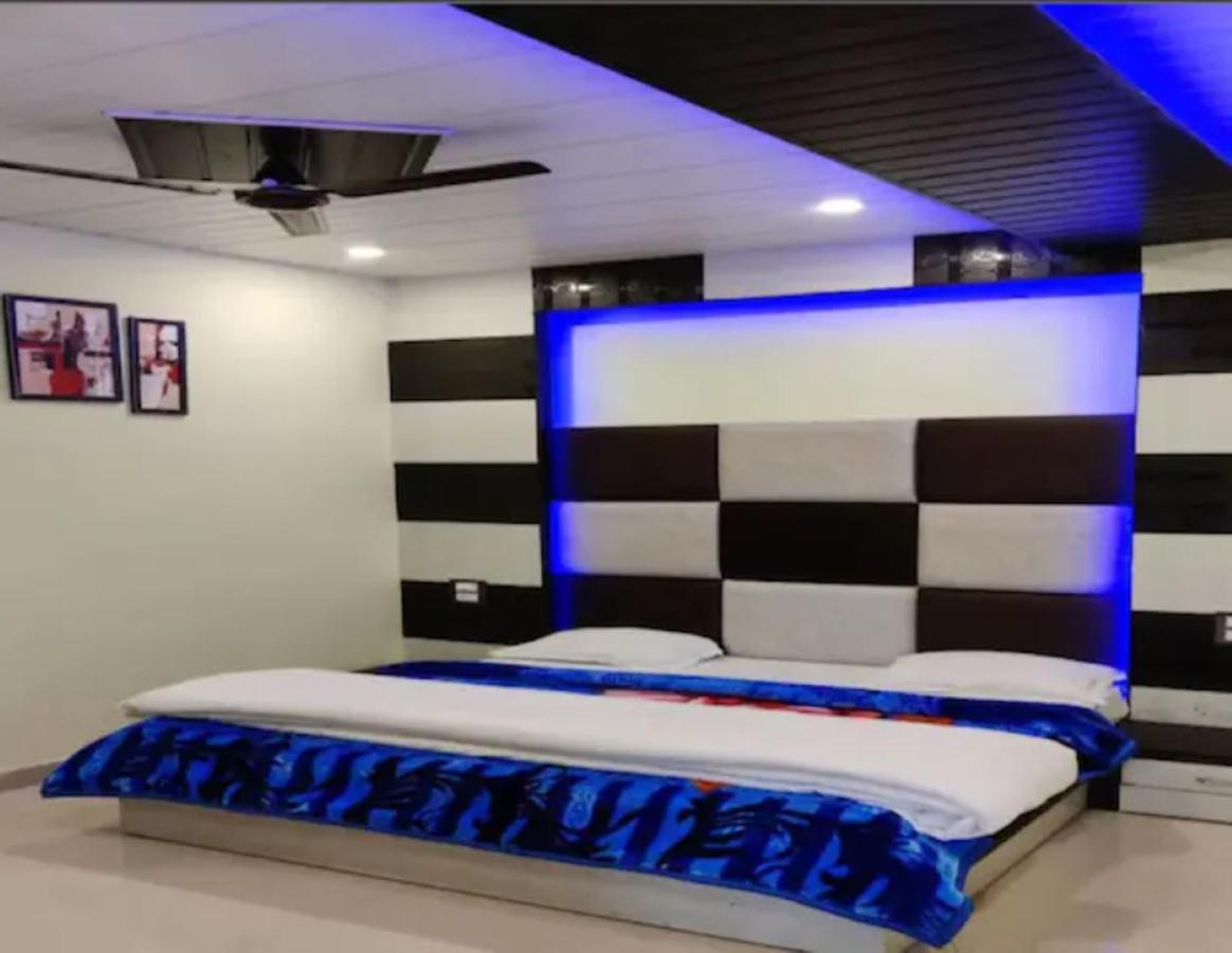 Oak Wood Homestay Banikhet Dalhousie Kültér fotó