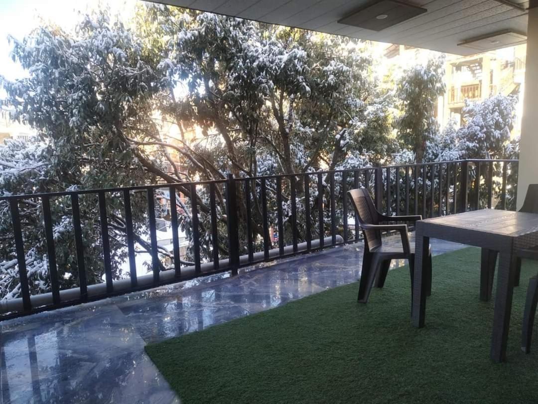 Oak Wood Homestay Banikhet Dalhousie Kültér fotó